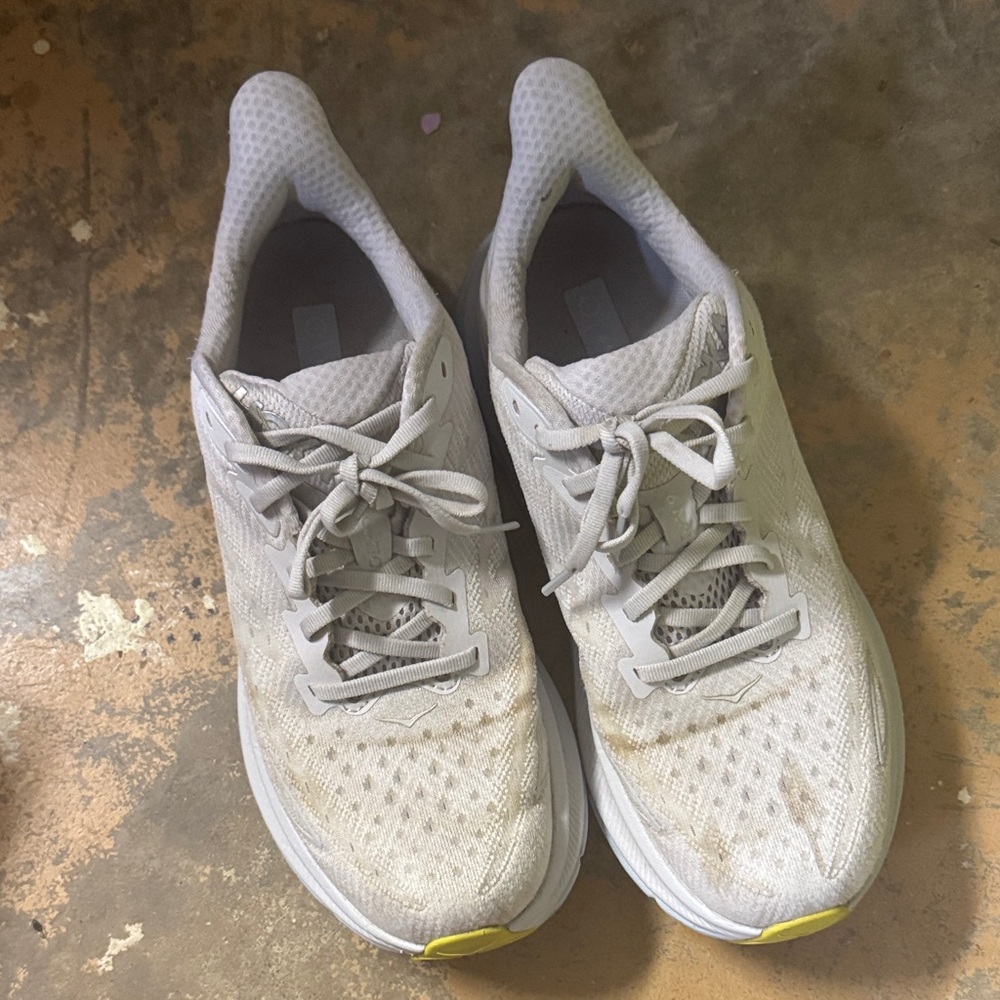 *last chance* Hoka Clifton 9